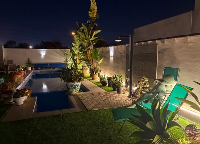 2 soverom Villa til salgs i Torrevieja med svømmebasseng garasje - € 465 000 (Ref: 9939014)