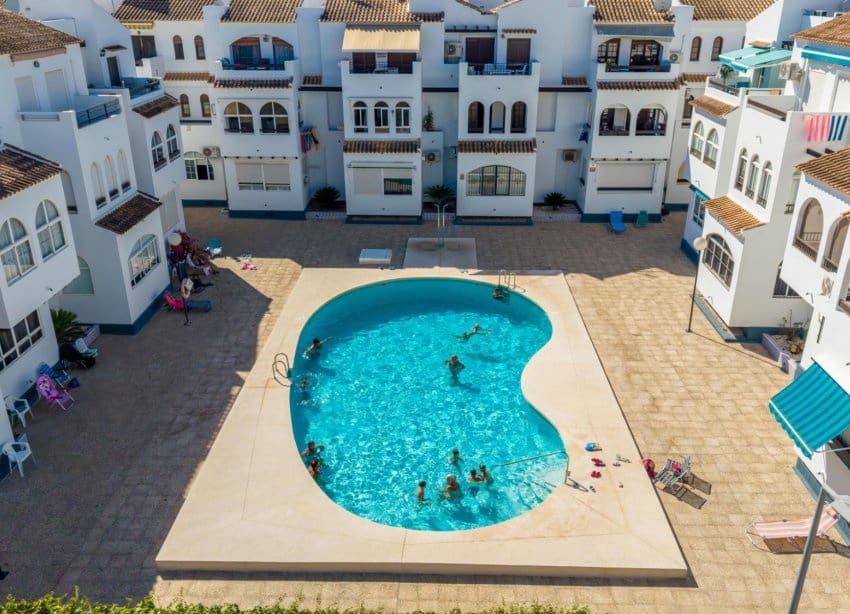 1 soverom Leilighet til salgs i Torrevieja med svømmebasseng - € 132 000 (Ref: 9948839)
