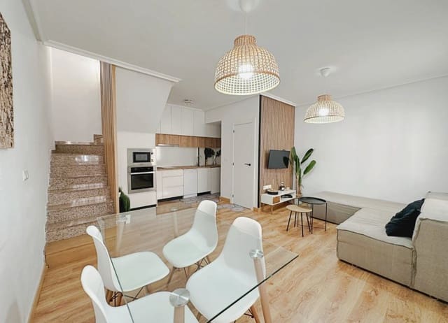 3 soveværelse Byhus til salg i La Zenia, Orihuela med swimmingpool - € 283.000 (Ref: 9950177)