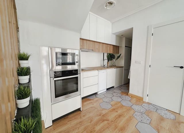 3 soveværelse Byhus til salg i La Zenia, Orihuela med swimmingpool - € 283.000 (Ref: 9950177)