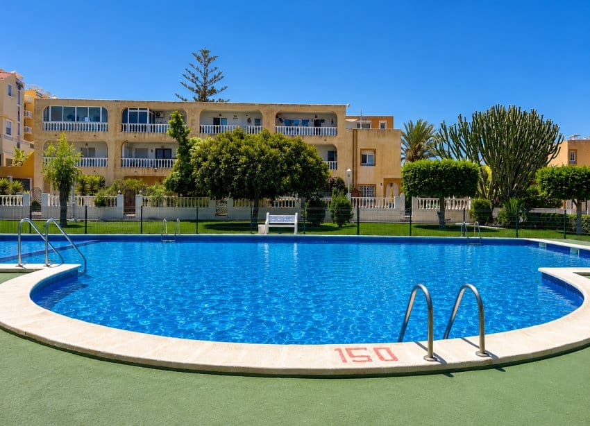 1 bedroom Bungalow for sale in La Mata with pool - € 146,900 (Ref: 9956542)
