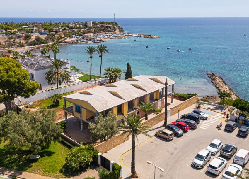 6 bedroom Villa for sale in Cabo Roig with pool - € 2,400,000 (Ref: 9956543)