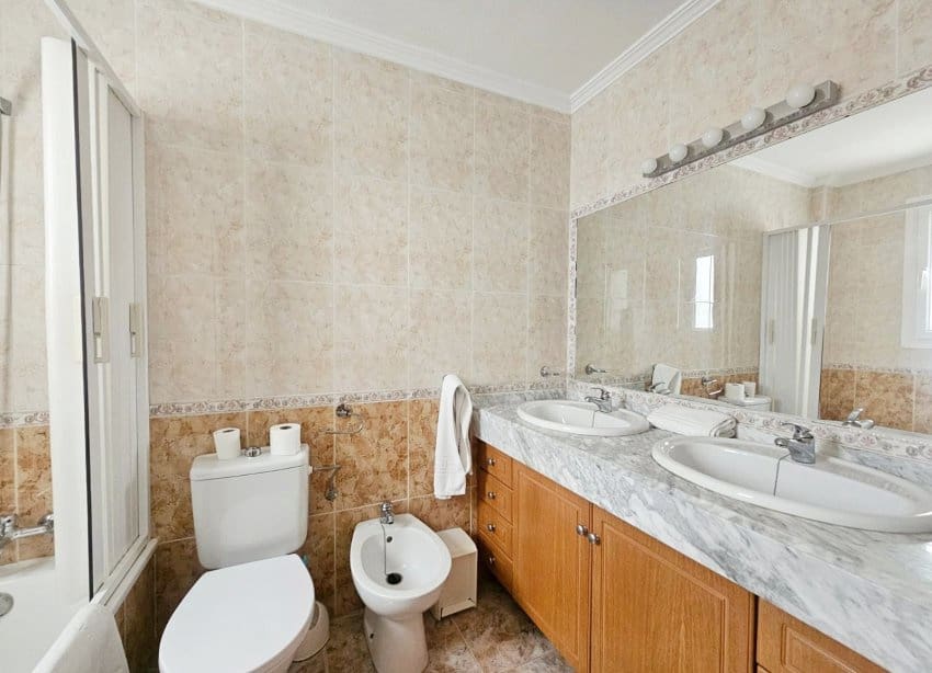 2 bedroom Apartment for sale in Orihuela Costa with pool garage - € 224,000 (Ref: 9972248)