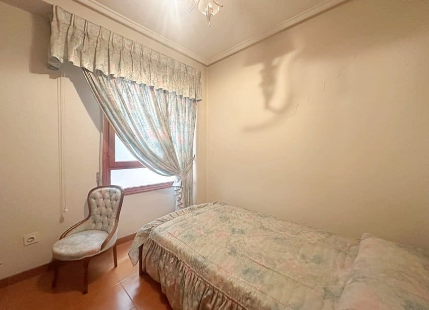 4 Zimmer Apartment zu verkaufen in Torrevieja mit Garage - 255.000 € (Ref: 9974302)