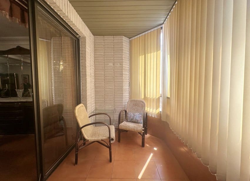 4 Zimmer Apartment zu verkaufen in Torrevieja mit Garage - 255.000 € (Ref: 9974302)