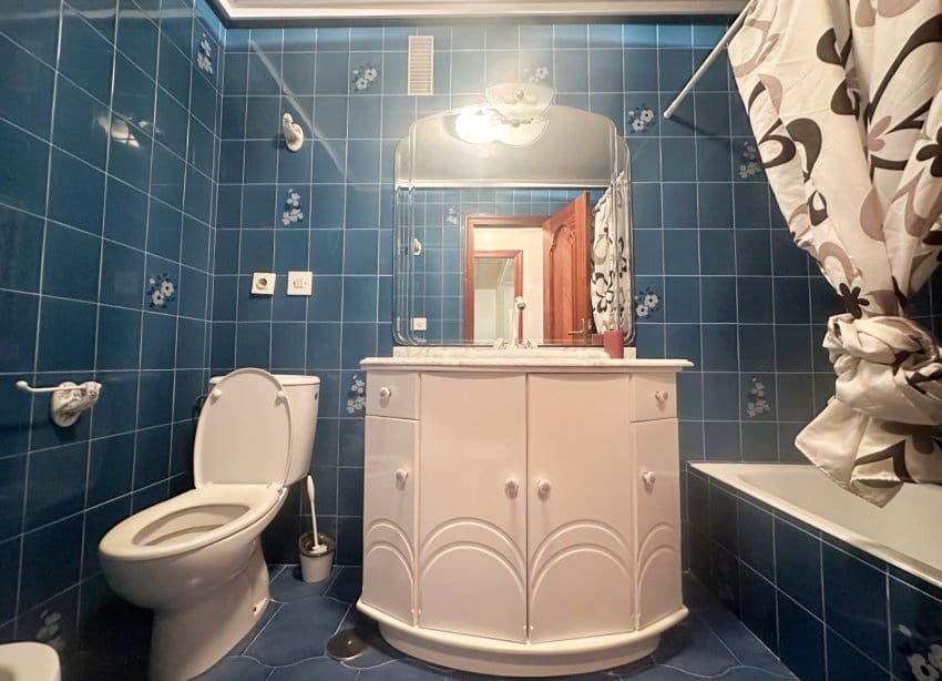 4 Zimmer Apartment zu verkaufen in Torrevieja mit Garage - 255.000 € (Ref: 9974302)