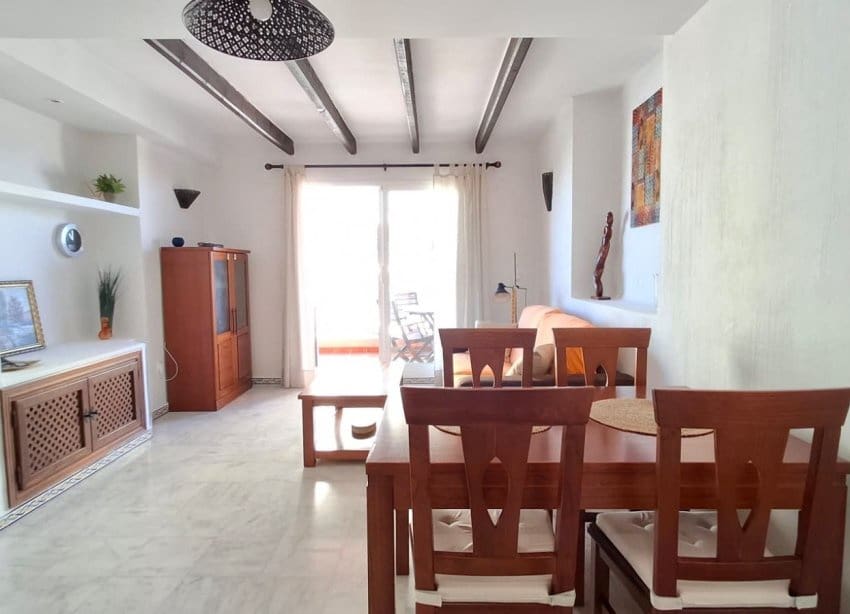 2 Zimmer Apartment zu verkaufen in Torrevieja mit Pool Garage - 254.000 € (Ref: 9997809)