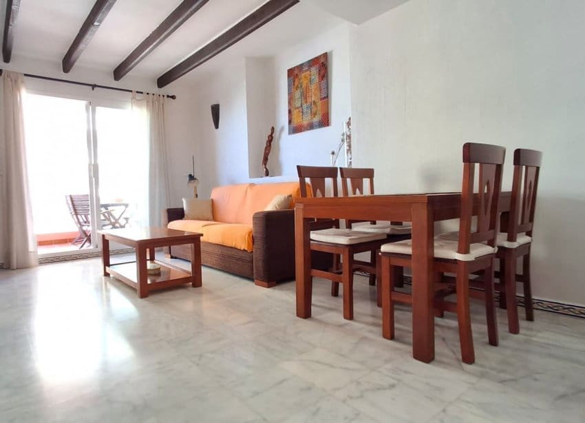 2 Zimmer Apartment zu verkaufen in Torrevieja mit Pool Garage - 254.000 € (Ref: 9997809)
