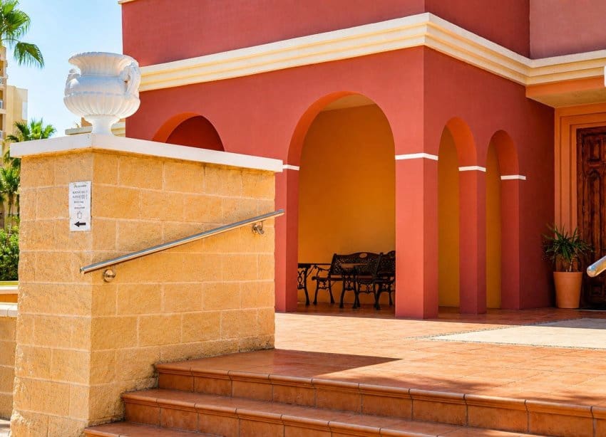 2 Zimmer Apartment zu verkaufen in Torrevieja mit Pool Garage - 254.000 € (Ref: 9997809)