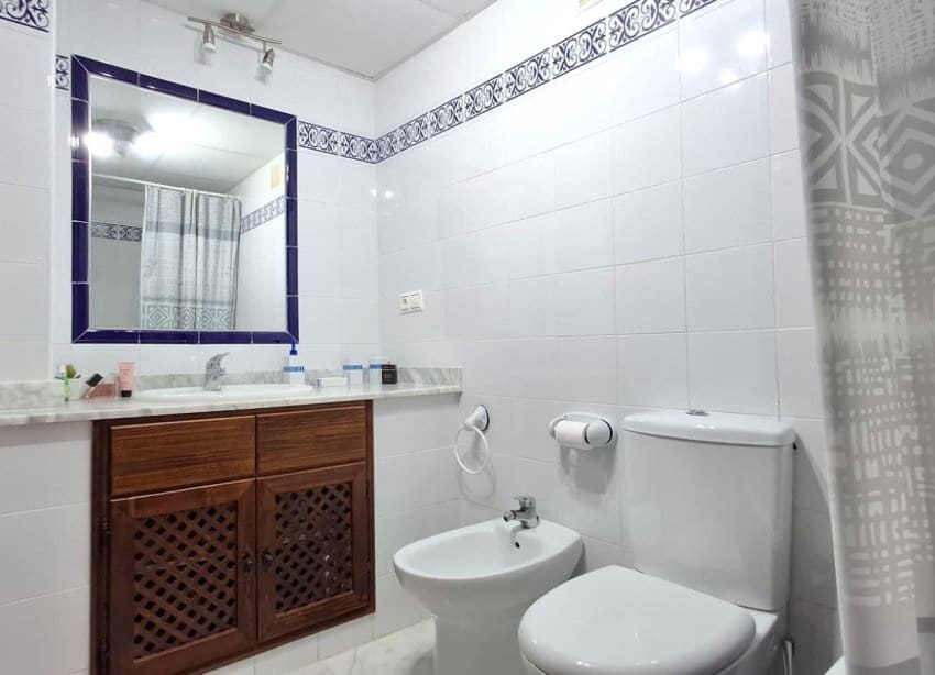 2 Zimmer Apartment zu verkaufen in Torrevieja mit Pool Garage - 254.000 € (Ref: 9997809)