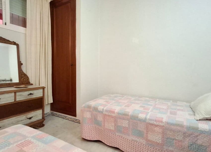 2 Zimmer Apartment zu verkaufen in Torrevieja mit Pool Garage - 254.000 € (Ref: 9997809)
