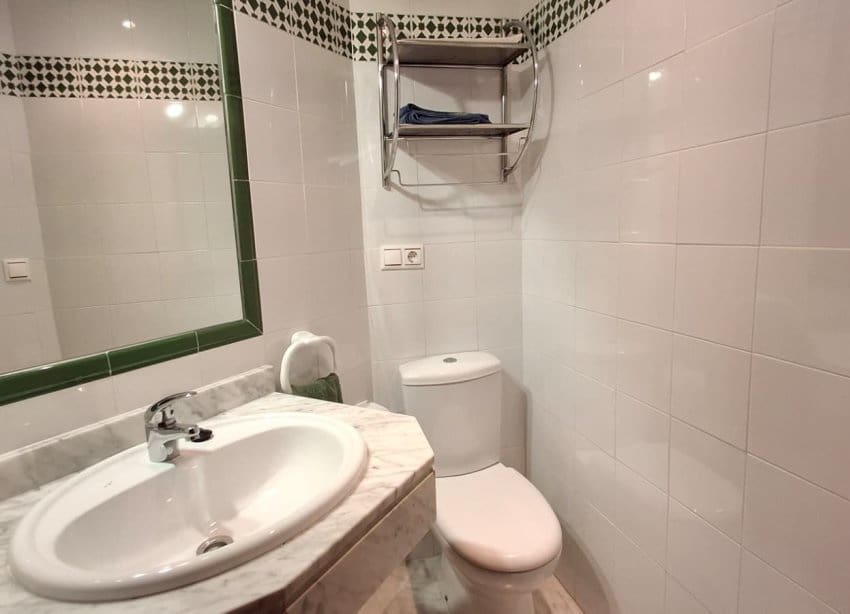2 Zimmer Apartment zu verkaufen in Torrevieja mit Pool Garage - 254.000 € (Ref: 9997809)