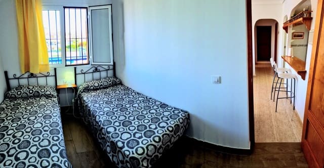 2 camera da letto Appartamento sulla Spiaggia da affittare in El Playazo, Vera con piscina garage - 600 € (Rif: 9467604)
