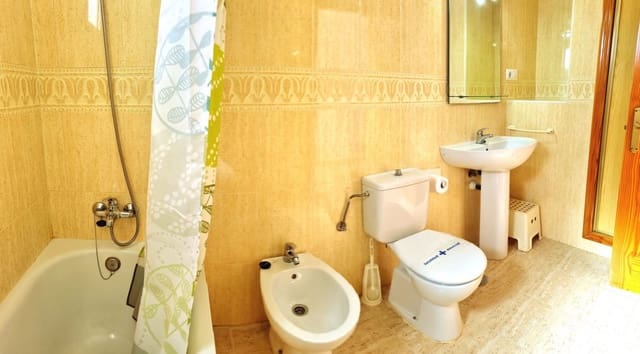 2 camera da letto Appartamento sulla Spiaggia da affittare in El Playazo, Vera con piscina garage - 600 € (Rif: 9467604)