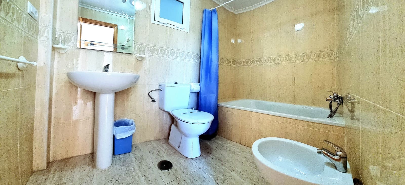 3 soveværelse Strandlejlighed til leje i Vera med swimmingpool garage - € 825 (Ref: 9471331)