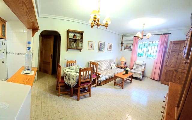 2 makuuhuone Ranta-asunto vuokrattavana paikassa El Playazo, Vera mukana uima-altaan 
autotalli - 725 € (Ref: 9513418)