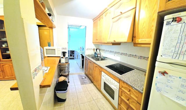 2 makuuhuone Ranta-asunto vuokrattavana paikassa El Playazo, Vera mukana uima-altaan 
autotalli - 725 € (Ref: 9513418)