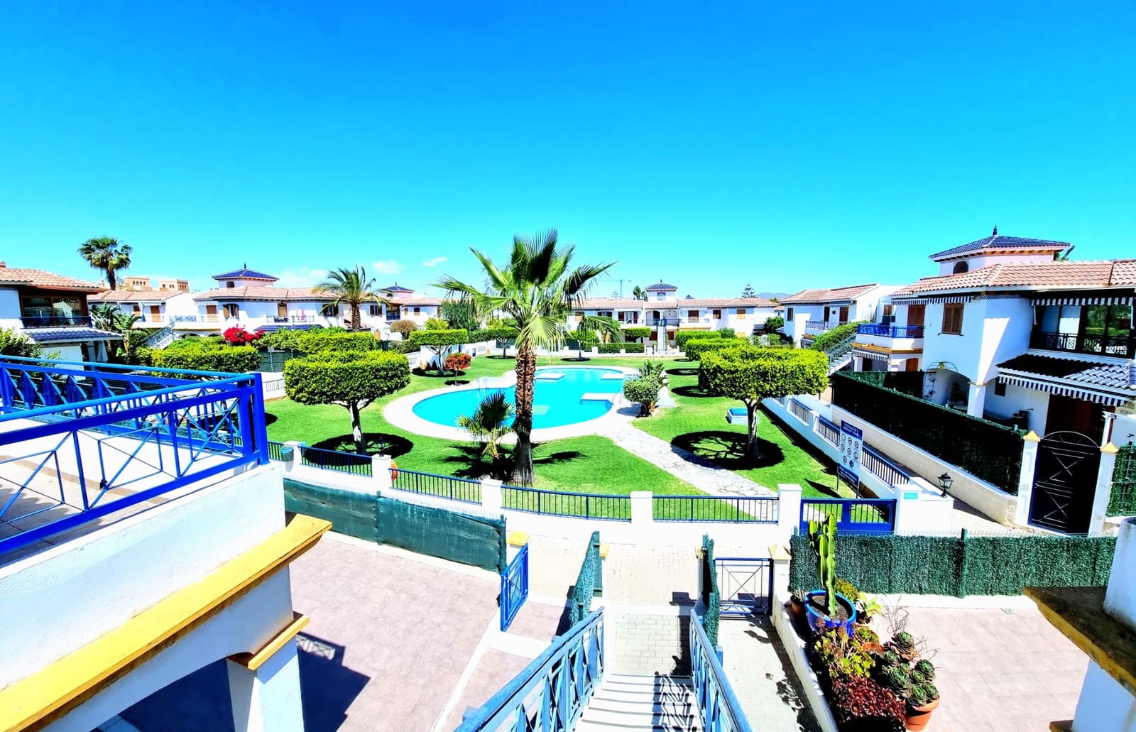2 bedroom Beach Apartment for rent in Vera with pool garage - € 600 (Ref: 9543899)