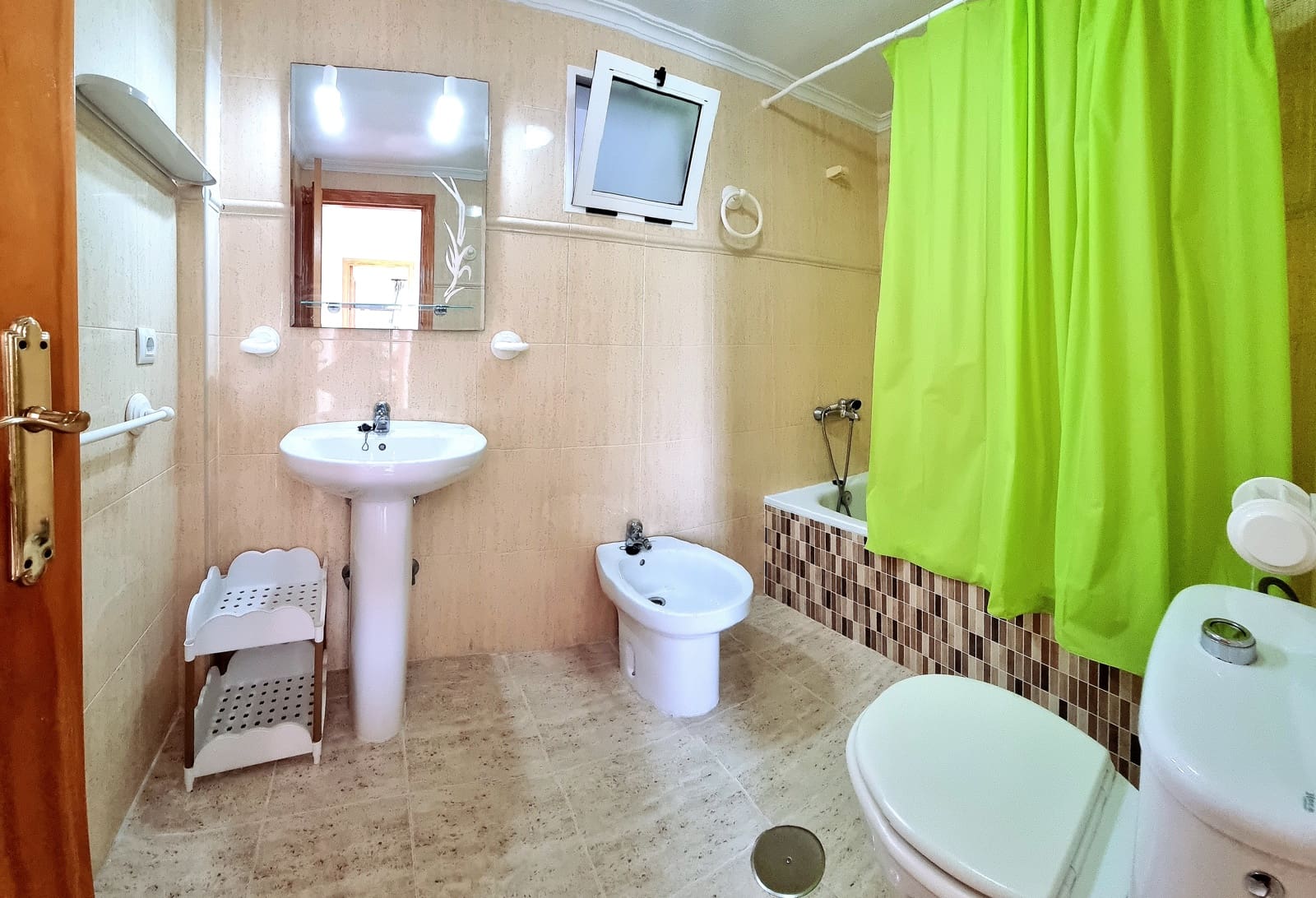 3 bedroom Beach Apartment for rent in Vera with pool garage - € 850 (Ref: 9602690)