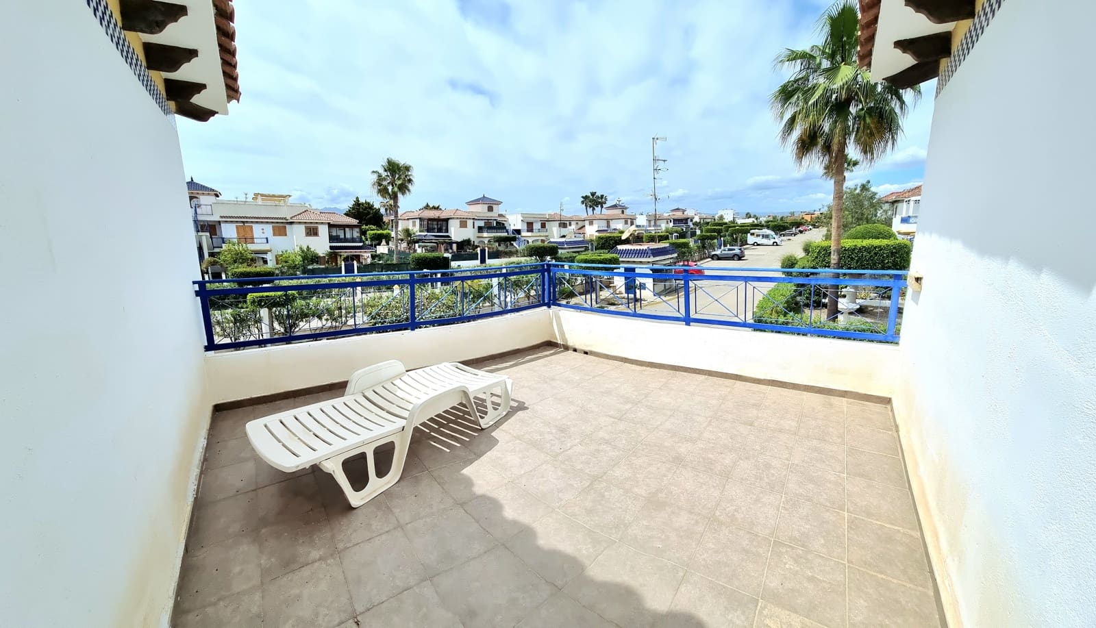3 bedroom Beach Apartment for rent in Vera with pool garage - € 850 (Ref: 9602690)