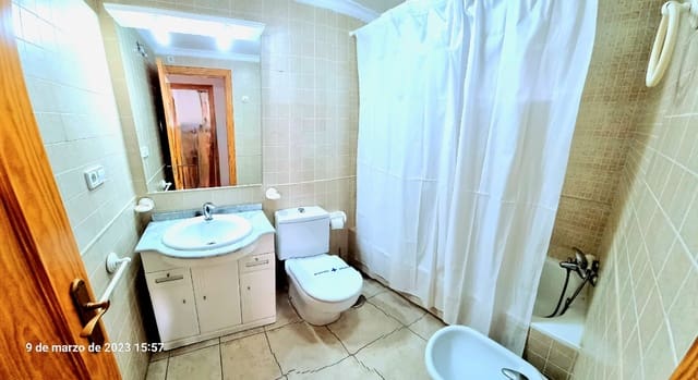 2 bedroom Beach Apartment for rent in El Playazo, Vera with pool garage - € 775 (Ref: 9709110)