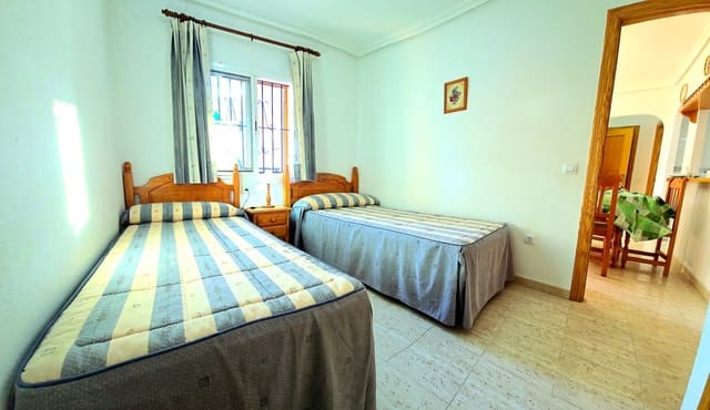 2 bedroom Beach Apartment for rent in El Playazo, Vera with pool garage - € 725 (Ref: 9716714)