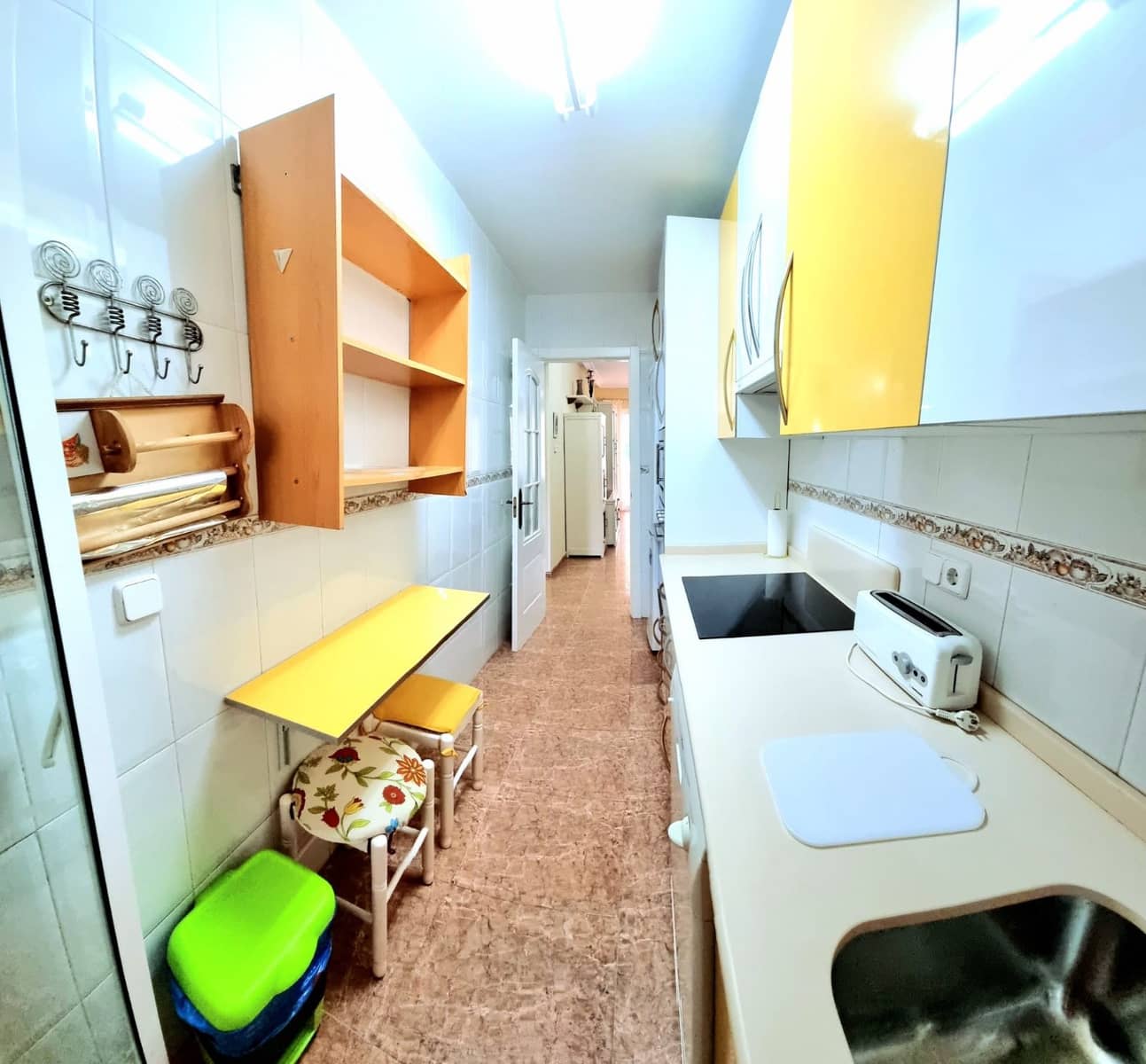 2 slaapkamer Strandappartement te huur in Vera met zwembad garage - € 700 (Ref: 9930024)