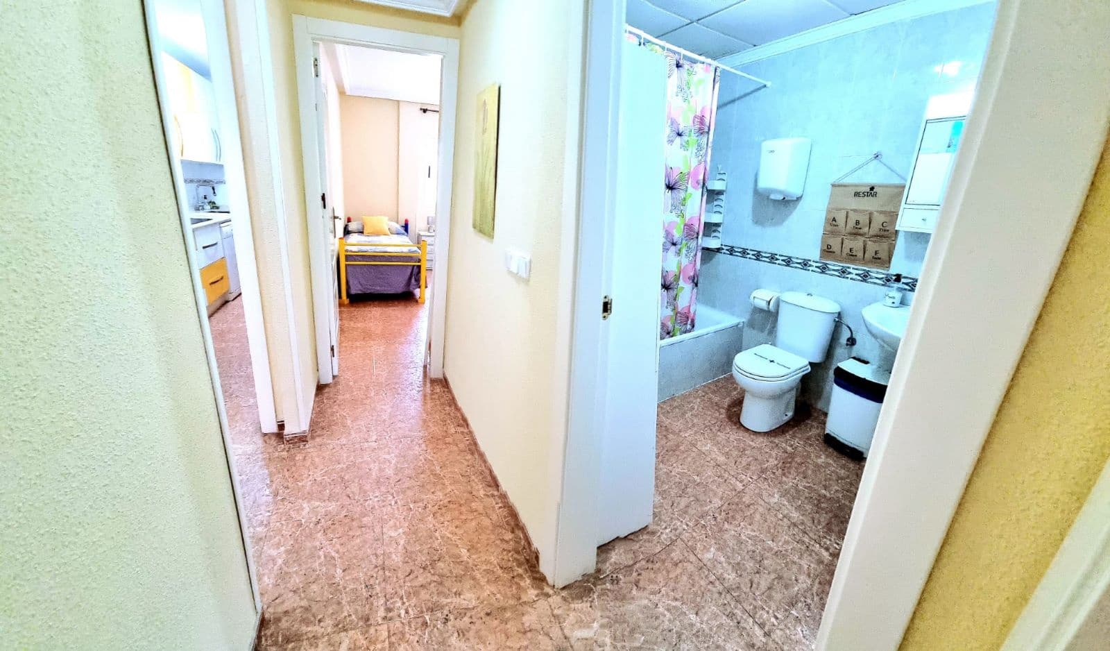 2 slaapkamer Strandappartement te huur in Vera met zwembad garage - € 700 (Ref: 9930024)