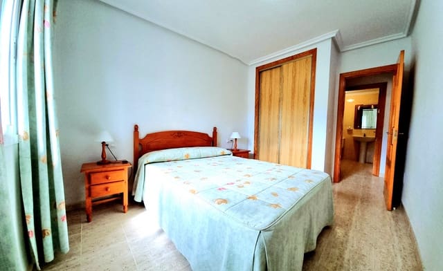 2 soverom Strandleiligheter til leie i El Playazo, Vera med svømmebasseng garasje - € 800 (Ref: 9984044)