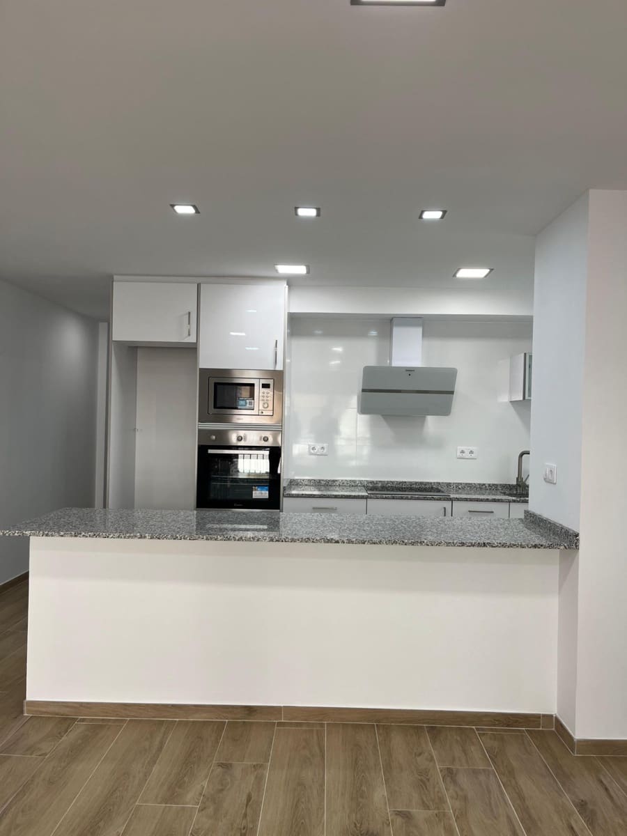 3 bedroom Flat for sale in La Mata with garage - € 244,500 (Ref: 9024758)