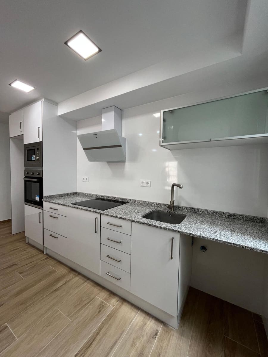 3 bedroom Flat for sale in La Mata with garage - € 244,500 (Ref: 9024758)