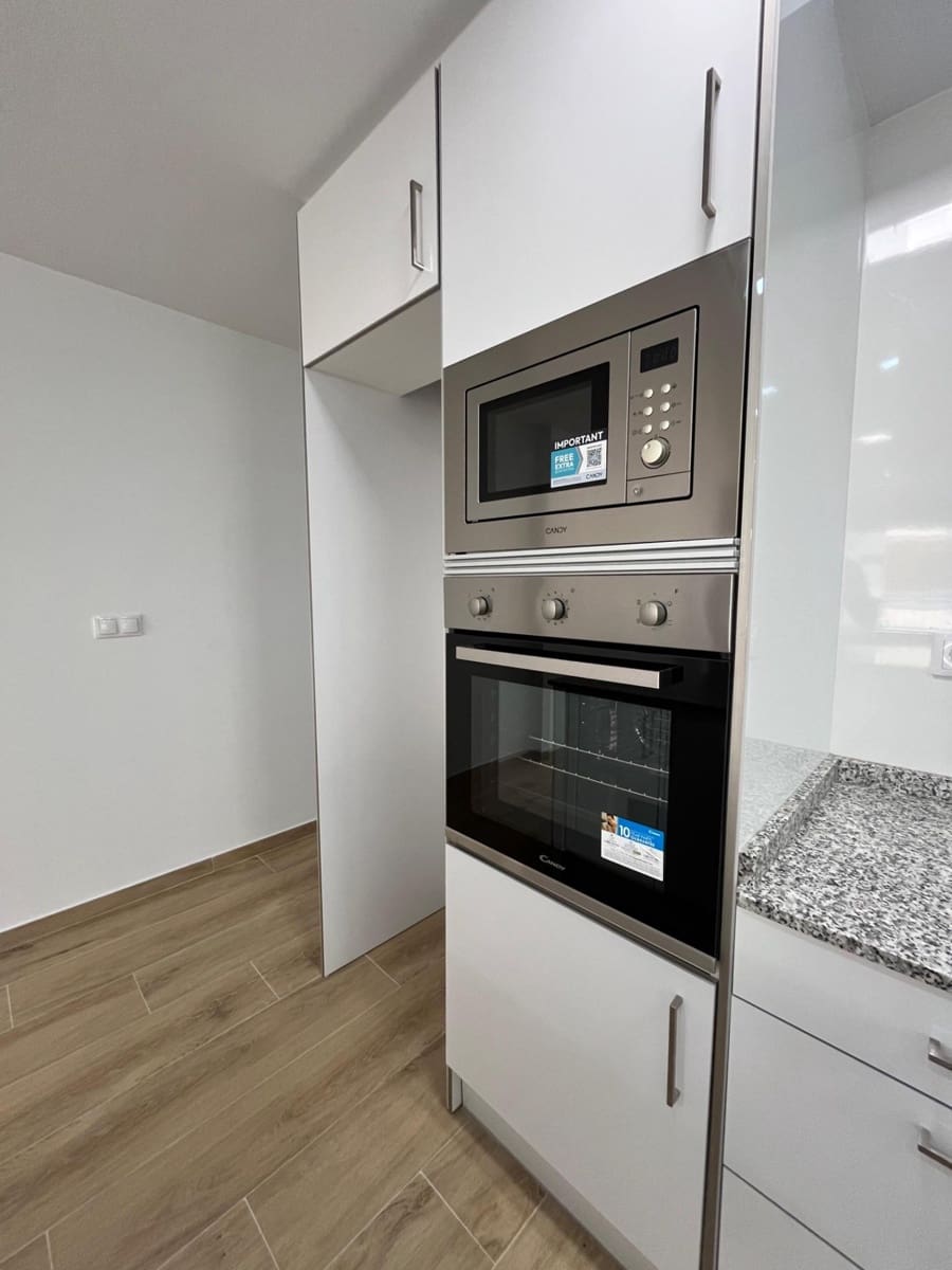 3 bedroom Flat for sale in La Mata with garage - € 244,500 (Ref: 9024758)