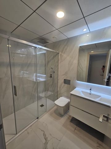 2 makuuhuone Huoneisto myytävänä paikassa Playa Flamenca, Orihuela mukana 
autotalli - 385 000 € (Ref: 9142823)