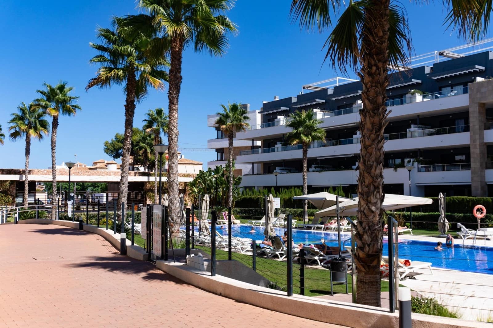 2 bedroom Apartment for sale in Playa Flamenca with garage - € 385,000 (Ref: 9142823)