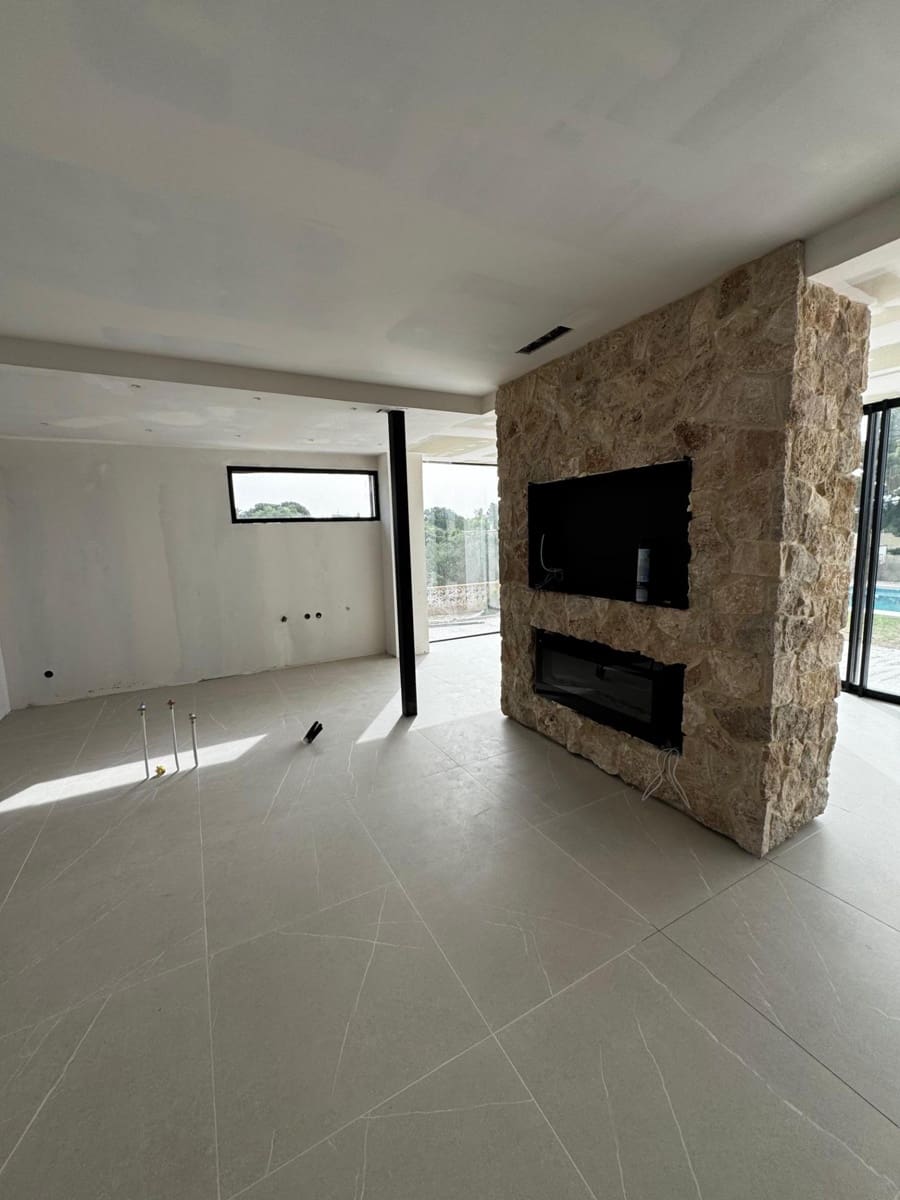 Chalet de 4 habitaciones en Valverde en venta - 525.000 € (Ref: 9176424)