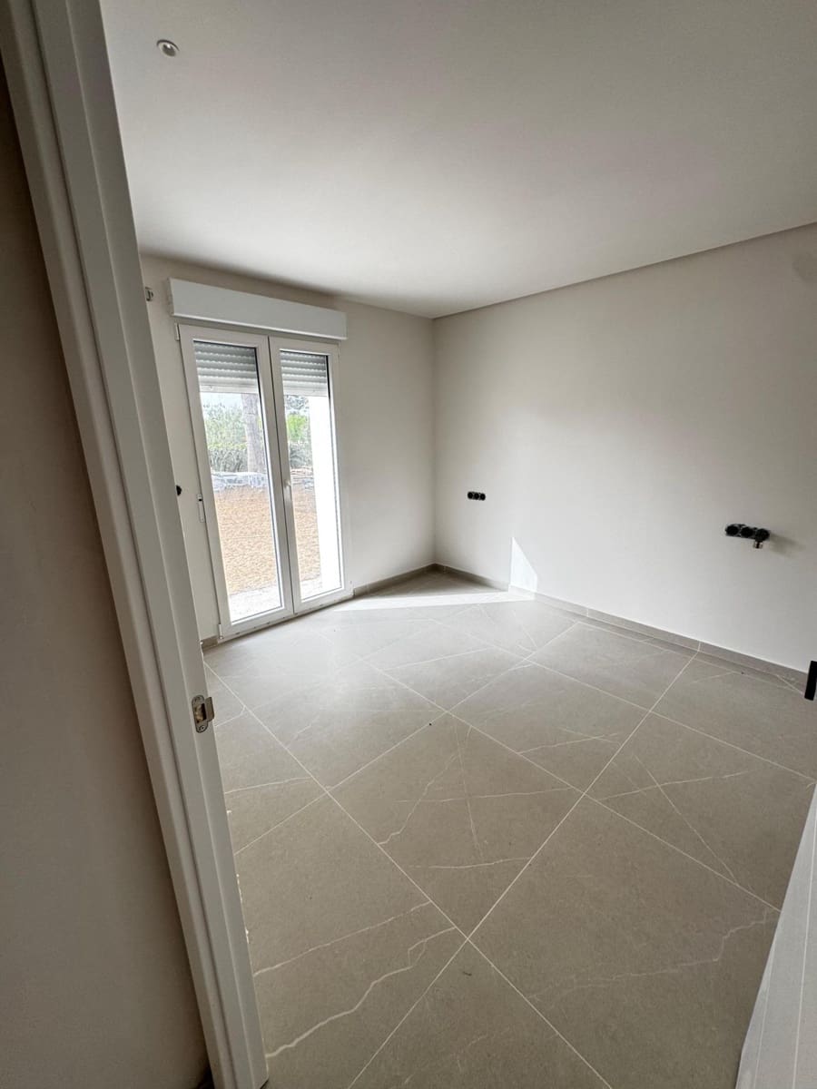 Chalet de 4 habitaciones en Valverde en venta - 525.000 € (Ref: 9176424)