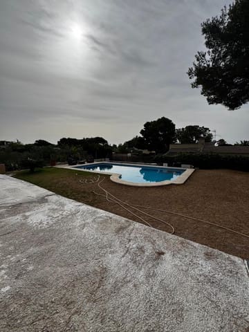 Chalet de 4 habitaciones en Valverde, Elche / Elx en venta - 525.000 € (Ref: 9176424)