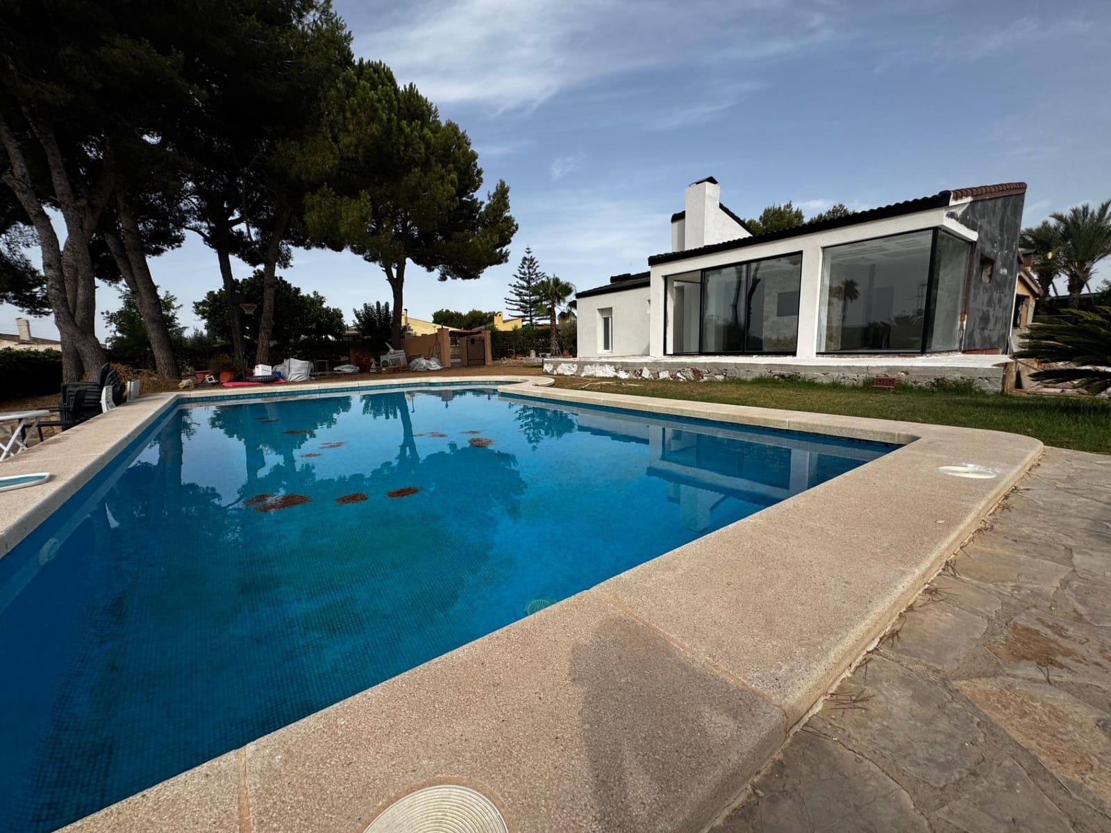 Chalet de 4 habitaciones en Valverde en venta - 525.000 € (Ref: 9176424)