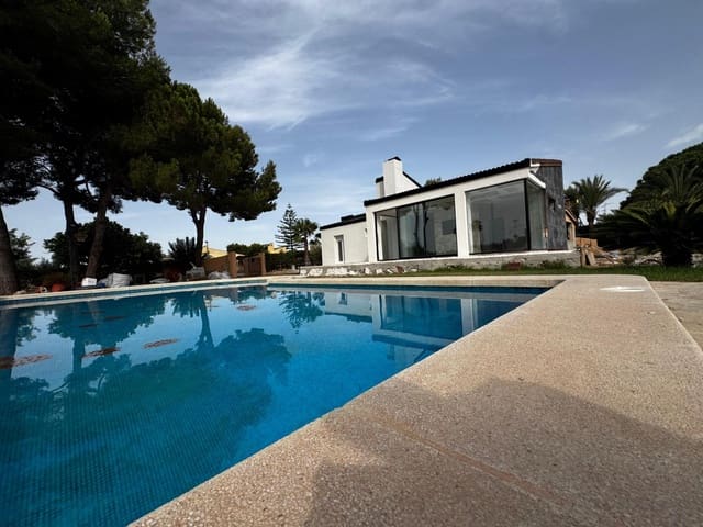 Chalet de 4 habitaciones en Valverde, Elche / Elx en venta - 525.000 € (Ref: 9176424)