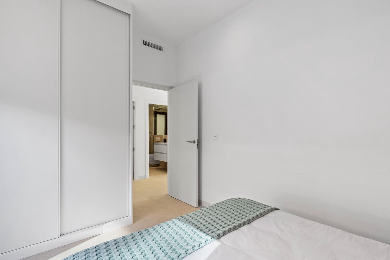 Chalet de 3 habitaciones en Los Alcázares en venta con piscina garaje - 599.000 € (Ref: 9206782)