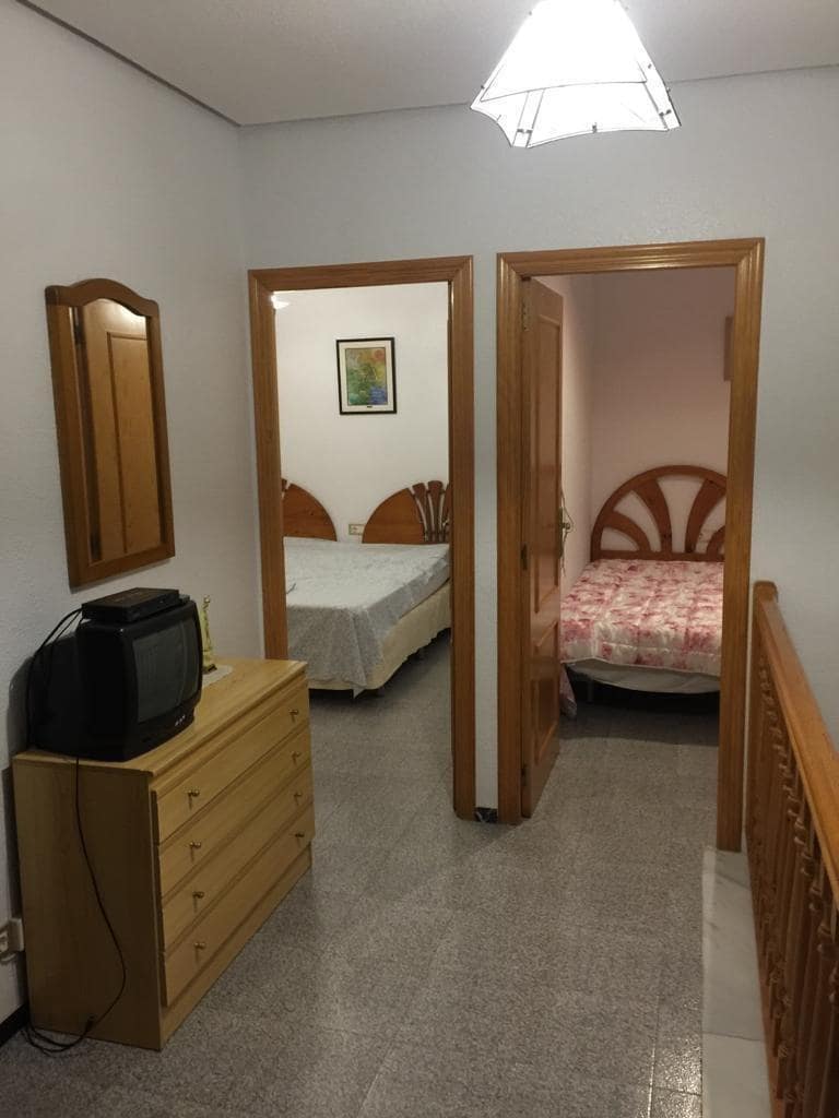 Apartamento de 4 habitaciones en Santa Pola en venta - 290.000 € (Ref: 9409775)