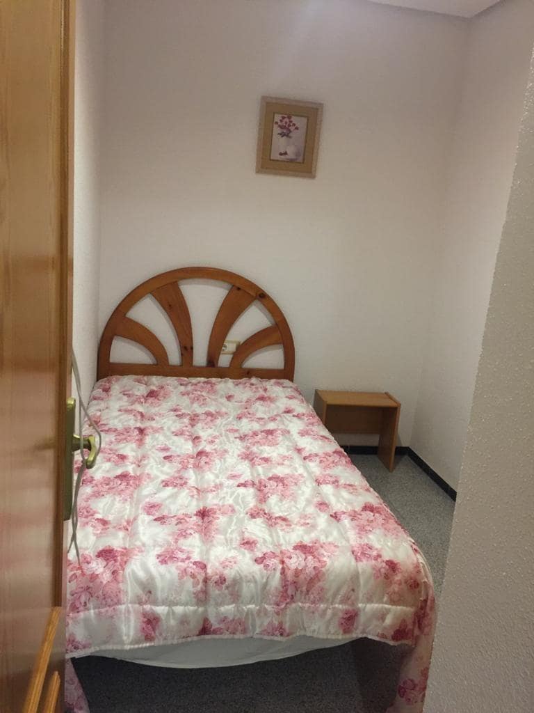 Apartamento de 4 habitaciones en Santa Pola en venta - 290.000 € (Ref: 9409775)