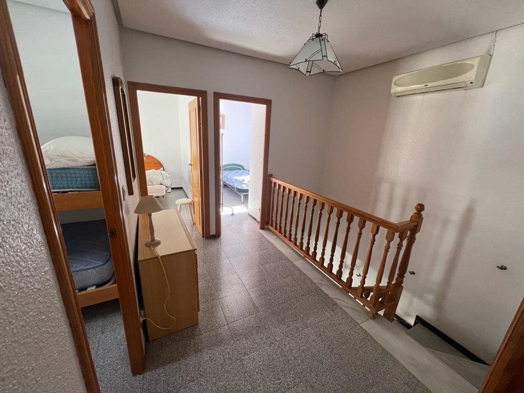 Apartamento de 4 habitaciones en Santa Pola en venta - 290.000 € (Ref: 9409775)