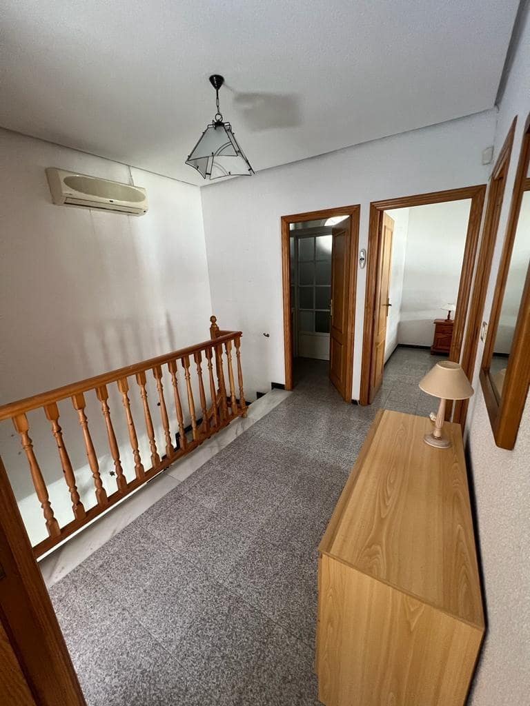 Apartamento de 4 habitaciones en Santa Pola en venta - 290.000 € (Ref: 9409775)