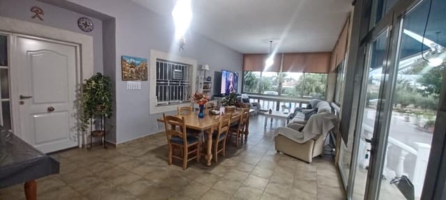 4 makuuhuone Maalaistalo myytävänä paikassa Elche / Elx mukana uima-altaan 
autotalli - 462 000 € (Ref: 9422414)