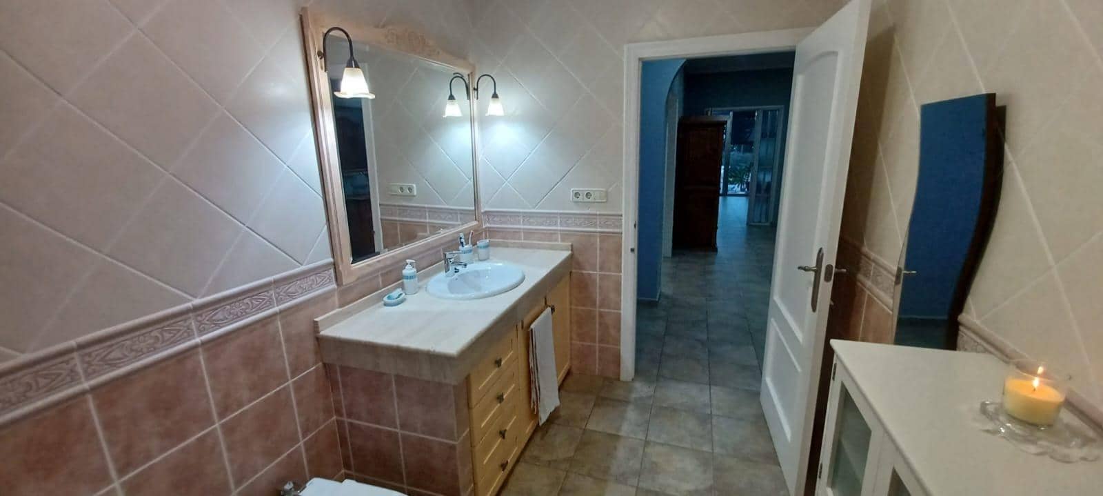 4 makuuhuone Maalaistalo myytävänä paikassa Elche / Elx mukana uima-altaan 
autotalli - 462 000 € (Ref: 9422414)