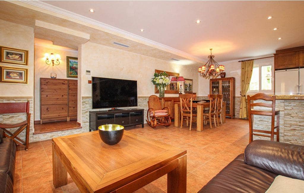 4 sypialnia Willa na sprzedaż w Orihuela z basenem garażem - 550 000 € (Ref: 9424440)