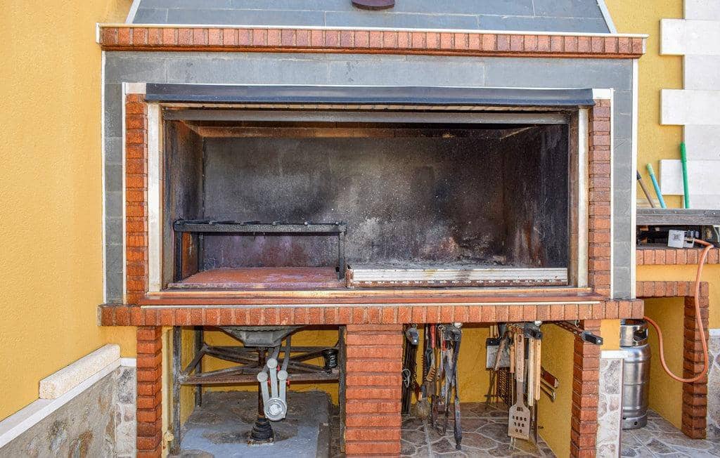 4 sypialnia Willa na sprzedaż w Orihuela z basenem garażem - 550 000 € (Ref: 9424440)