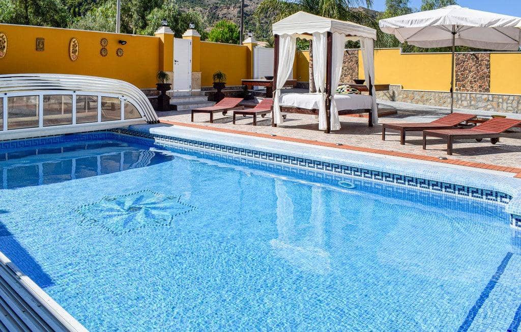 4 sypialnia Willa na sprzedaż w Orihuela z basenem garażem - 550 000 € (Ref: 9424440)