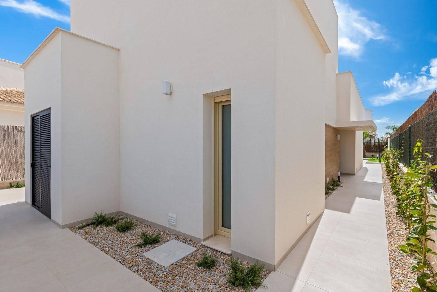 3 bedroom Villa for sale in Los Montesinos with pool - € 535,000 (Ref: 9424441)